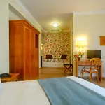 Lvg Hotel Collection - Majestic