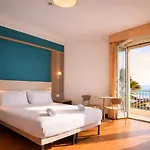 Lvg Hotel Collection - Majestic Отель 4*