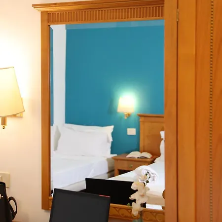 Lvg Collection - Majestic ホテル アラッシオ