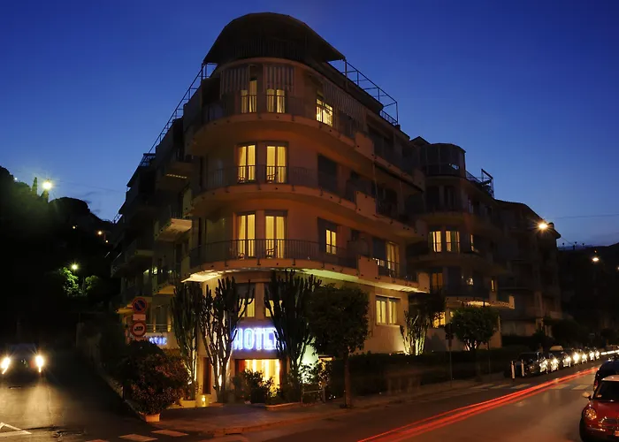 Lvg Collection - Majestic 酒店 阿拉西奥