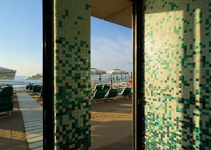 Lvg Collection - Majestic 酒店 4*