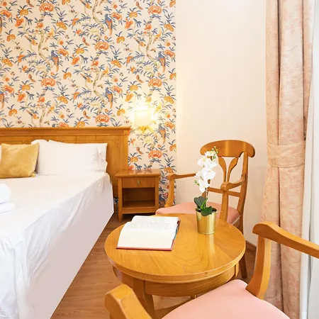 Majestic By Lvg Collection Hotell Alassio