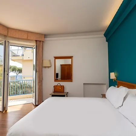 Lvg Collection - Majestic 4*