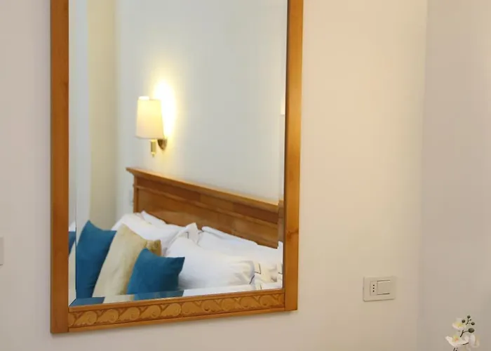Otel Lvg Collection - Majestic 4*