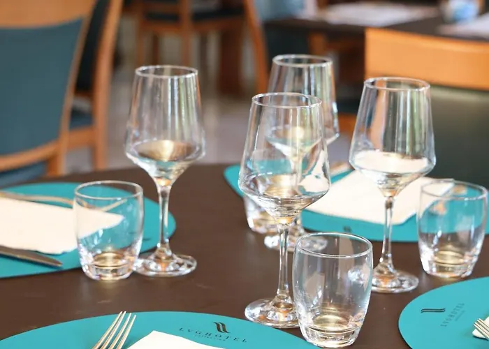 Lvg Hotel Collection - Majestic Отель 4*